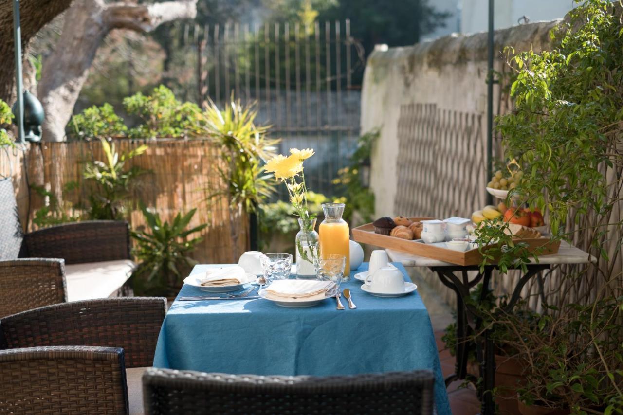 Palazzo Bernardini Suites Lecce Bagian luar foto