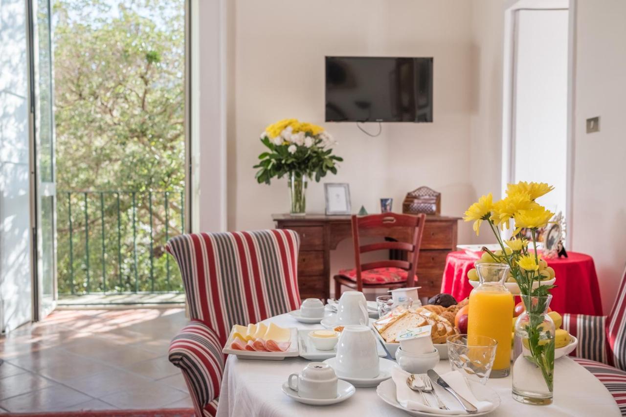 Palazzo Bernardini Suites Lecce Bagian luar foto