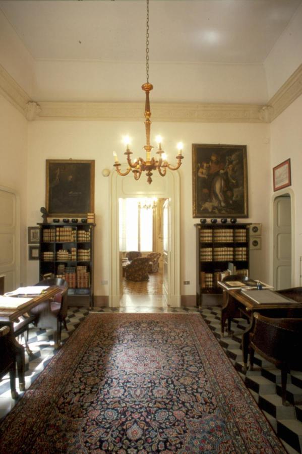 Palazzo Bernardini Suites Lecce Bagian luar foto