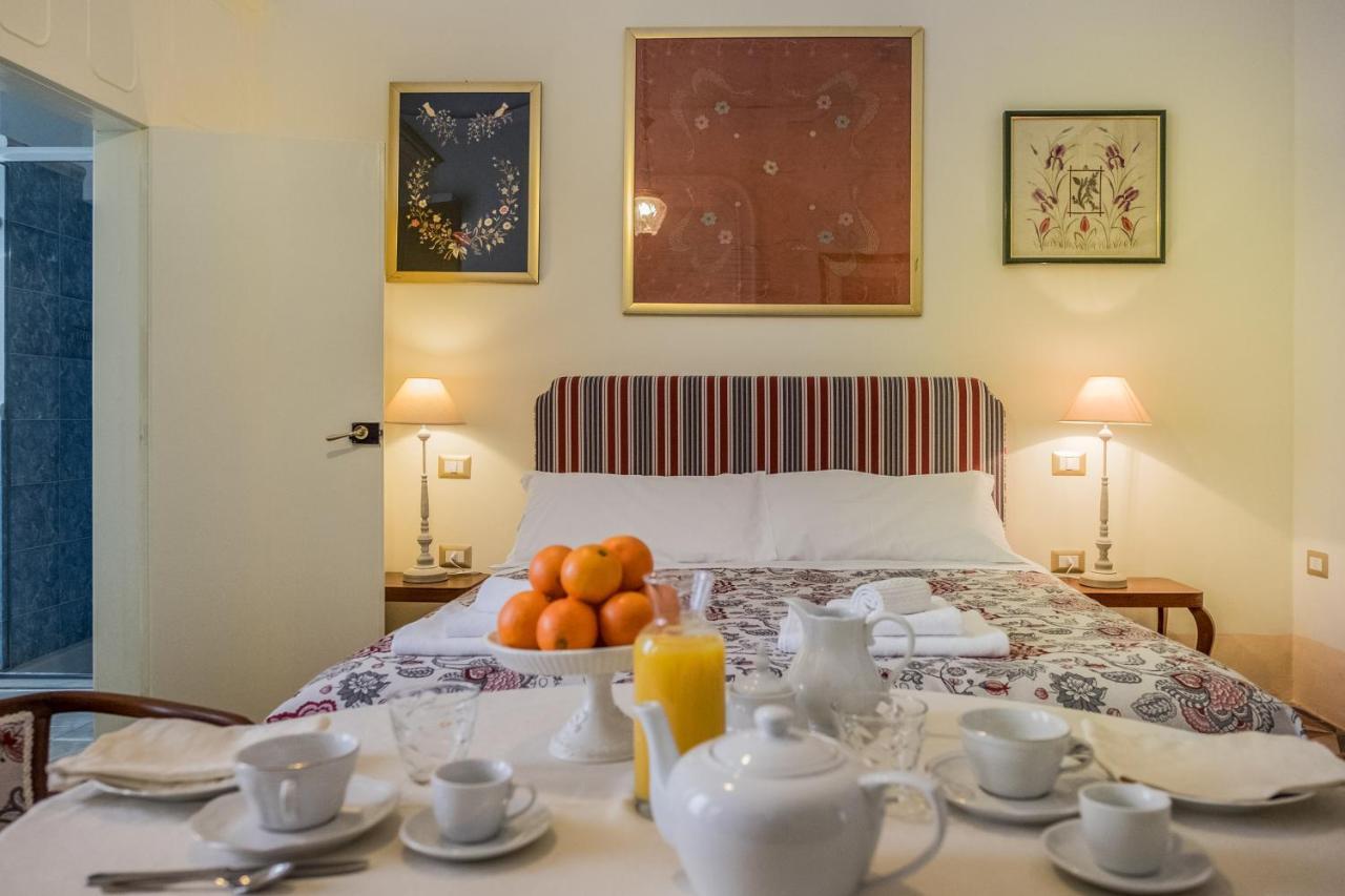 Palazzo Bernardini Suites Lecce Bagian luar foto