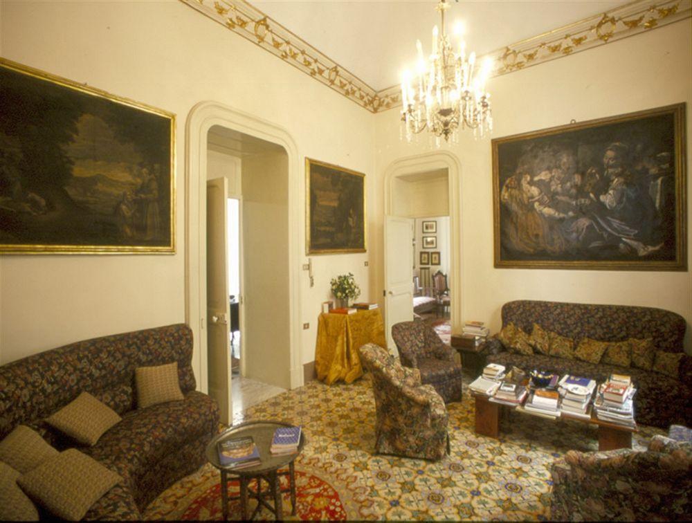Palazzo Bernardini Suites Lecce Bagian luar foto