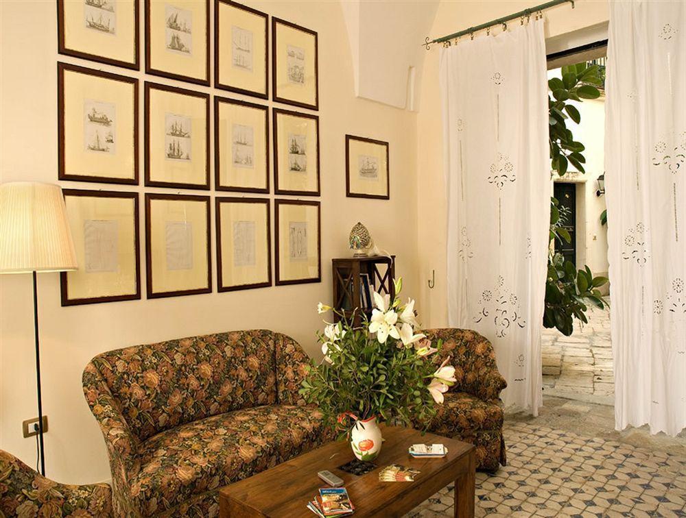Palazzo Bernardini Suites Lecce Bagian luar foto