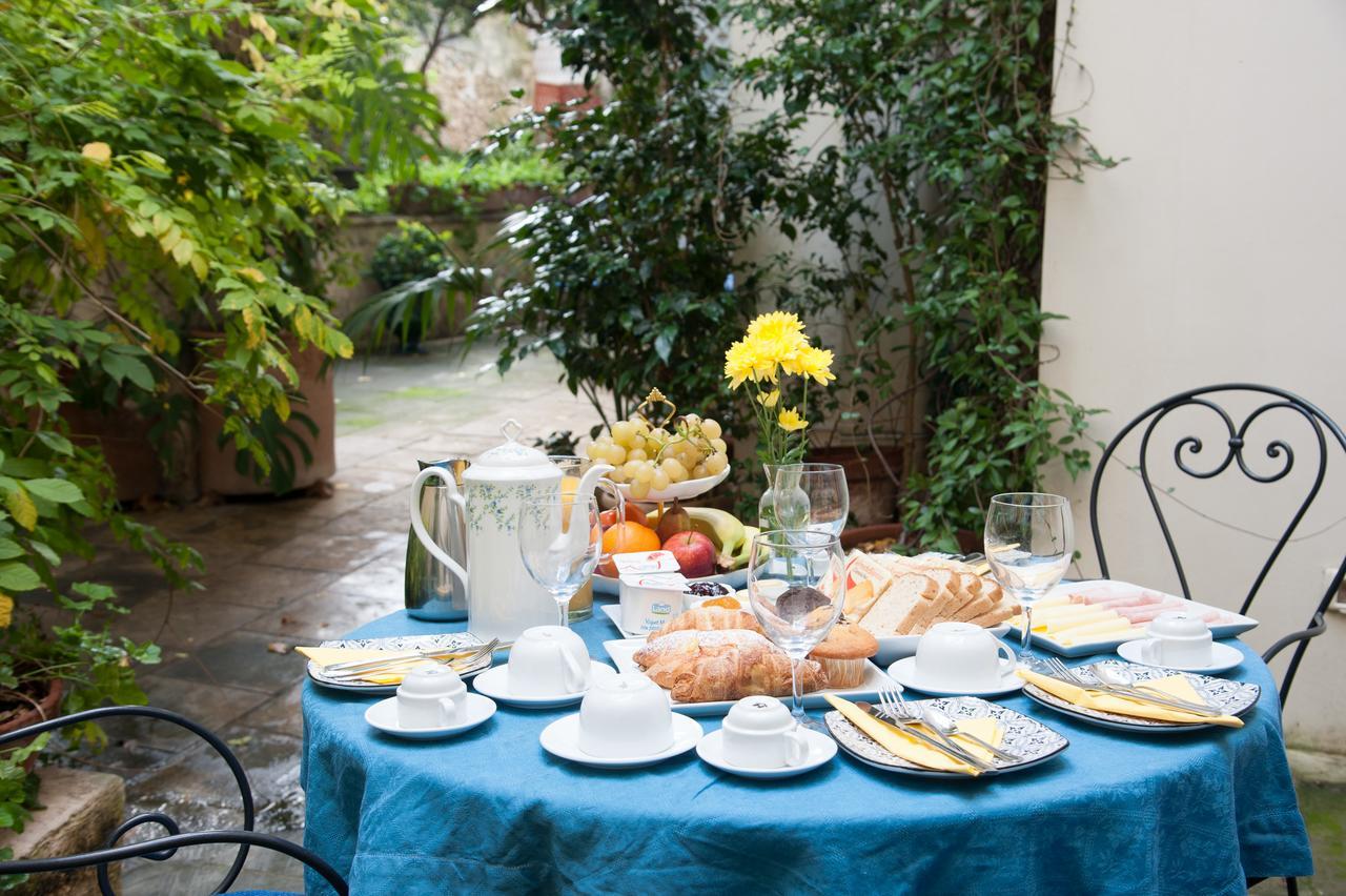 Palazzo Bernardini Suites Lecce Bagian luar foto