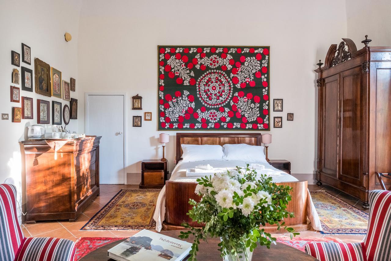 Palazzo Bernardini Suites Lecce Bagian luar foto