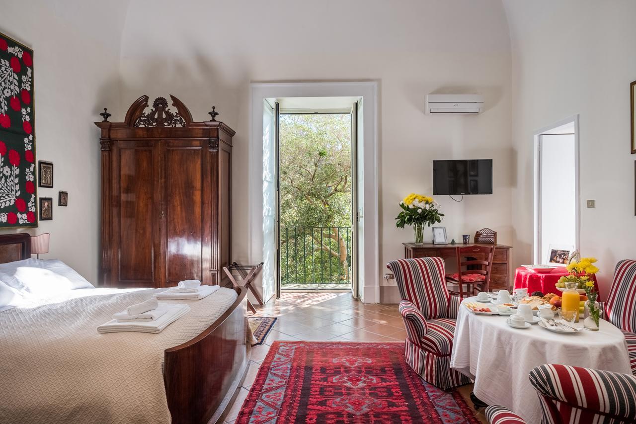 Palazzo Bernardini Suites Lecce Bagian luar foto
