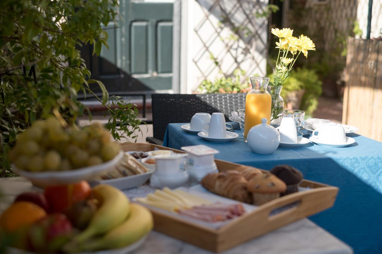 Palazzo Bernardini Suites Lecce Bagian luar foto